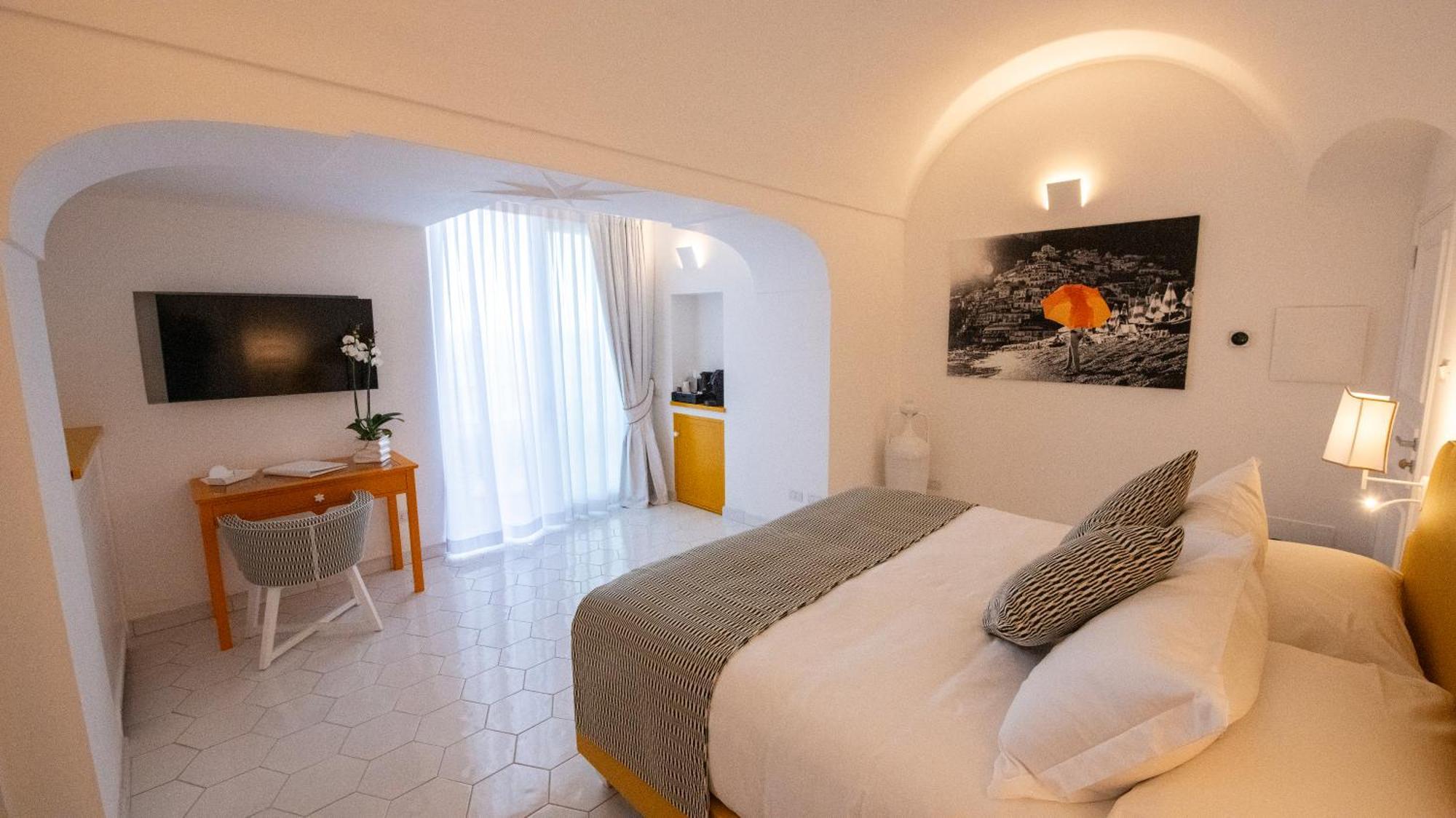 Villa Francesco Luxury Suites Positano Exterior foto